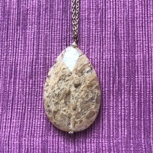 Natural Stone Pendant Necklace NWOT